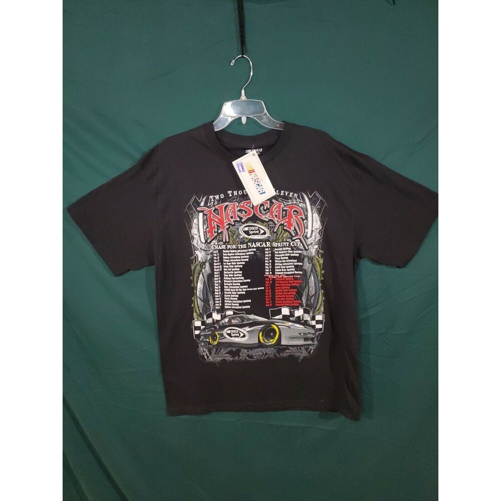 NASCAR Authentic Sprint Cup Series T-Shirt 2011 Tee Mens Size XL